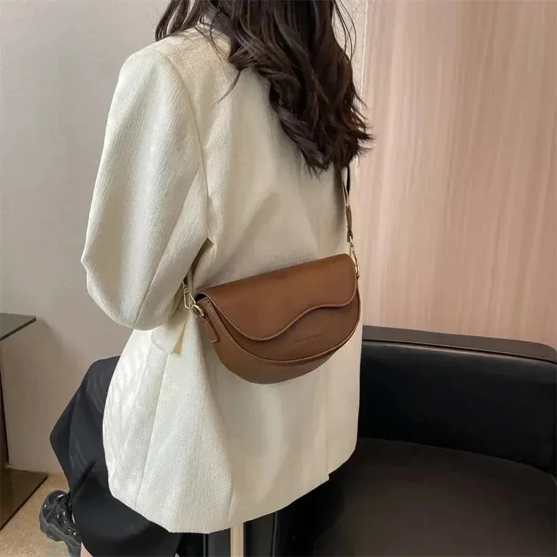 Vintage PU Leather Crossbody Bag for Women Small Saddle Shoulder Bag with Wide Strap Flap Design - Image 2